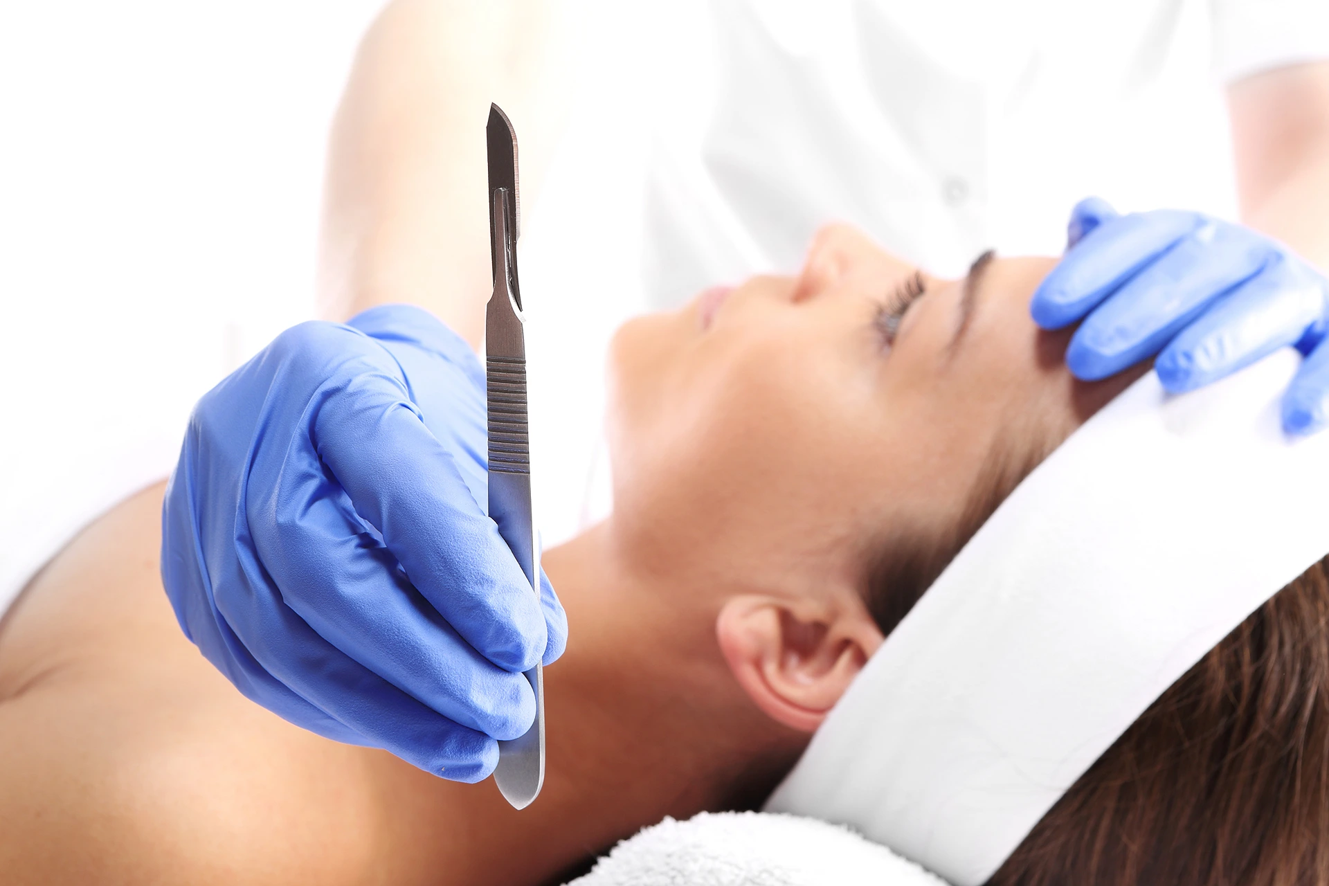 Transform Your Skincare Routine With Dermaplaning