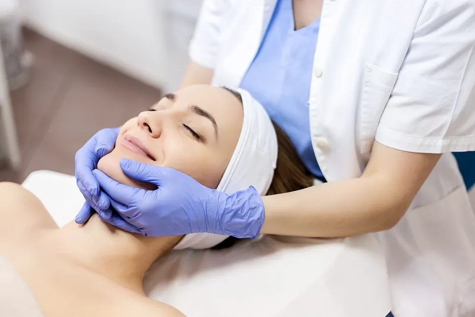 Understanding Microneedling: The Collagen Powerhouse