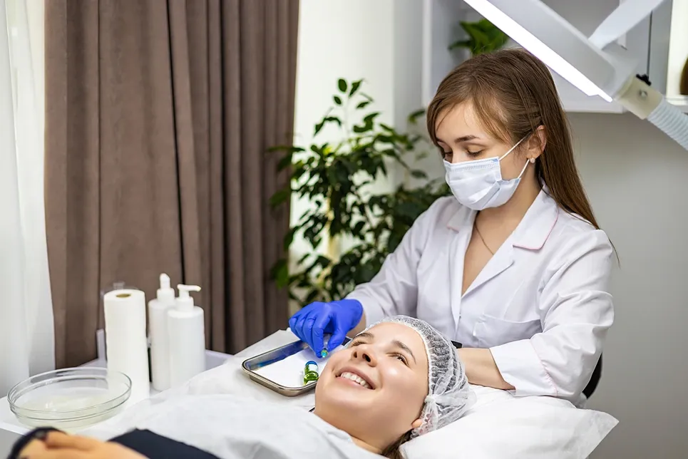 Dermaplaning Explained: A Quick Refresher