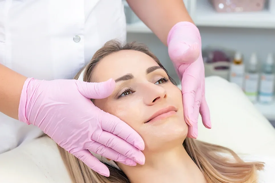 Days 1-7: Navigating Your Skin's Transformation Process